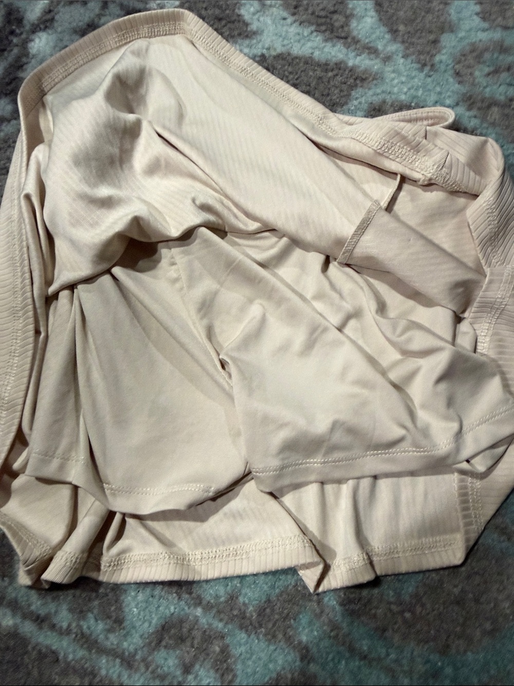 New Balance Cream Ribbed Two-Piece Active Set - Picture 6 of 6